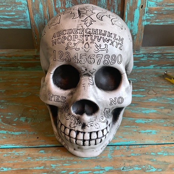 Ouja Skull Halloween Decoration Heavy Resin Occult Party Festive - Picture 1 of 13